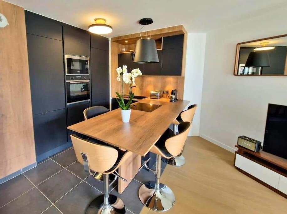 Sublime Appartement 4 Etoiles Neuf T3 Aputeaux 61M2 Proche La Defense, 10M2 De Terrasse Avec Magnifique Vue Buitenkant foto